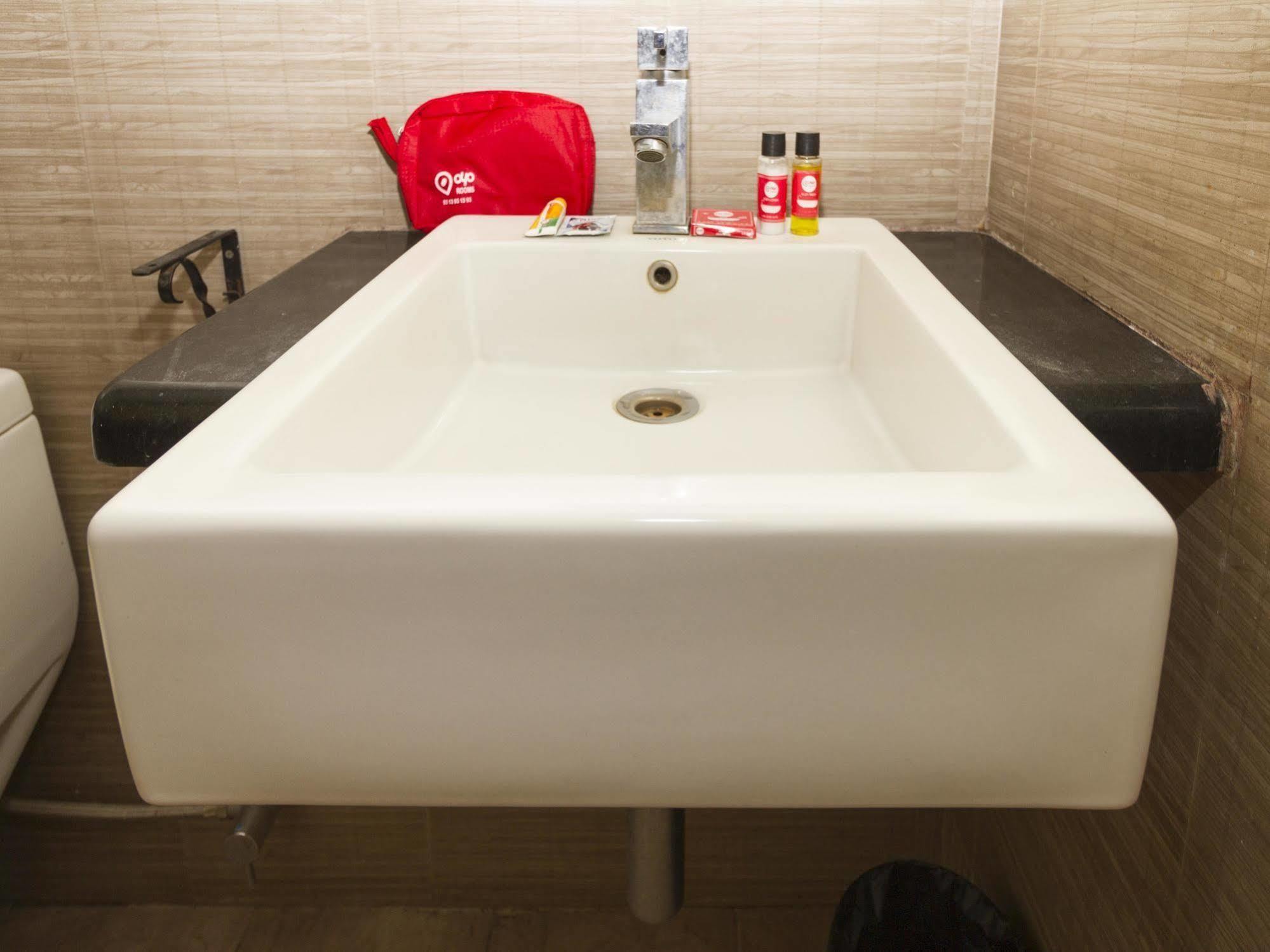 Oyo Rooms Rt Nagar Bangalore Eksteriør billede
